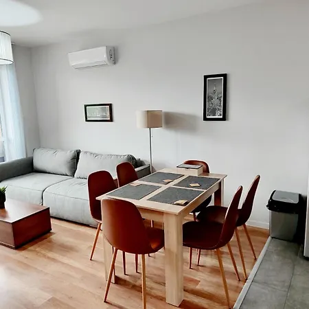 Apartman Chicago Modern 1bdr In The Heart Of Student's